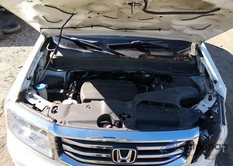 2015 Honda Pilot Touring z USA, uszkodzony, nr VIN 5FNYF3H9XFB003164